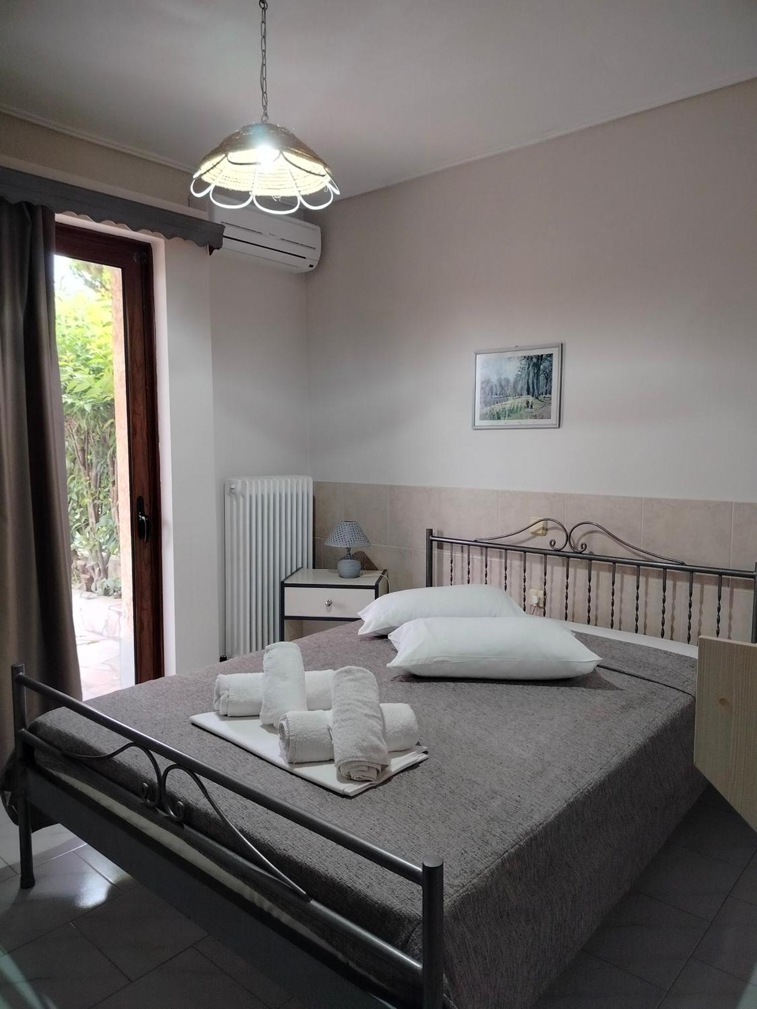 Iliahtida Apartments Rovies Extérieur photo