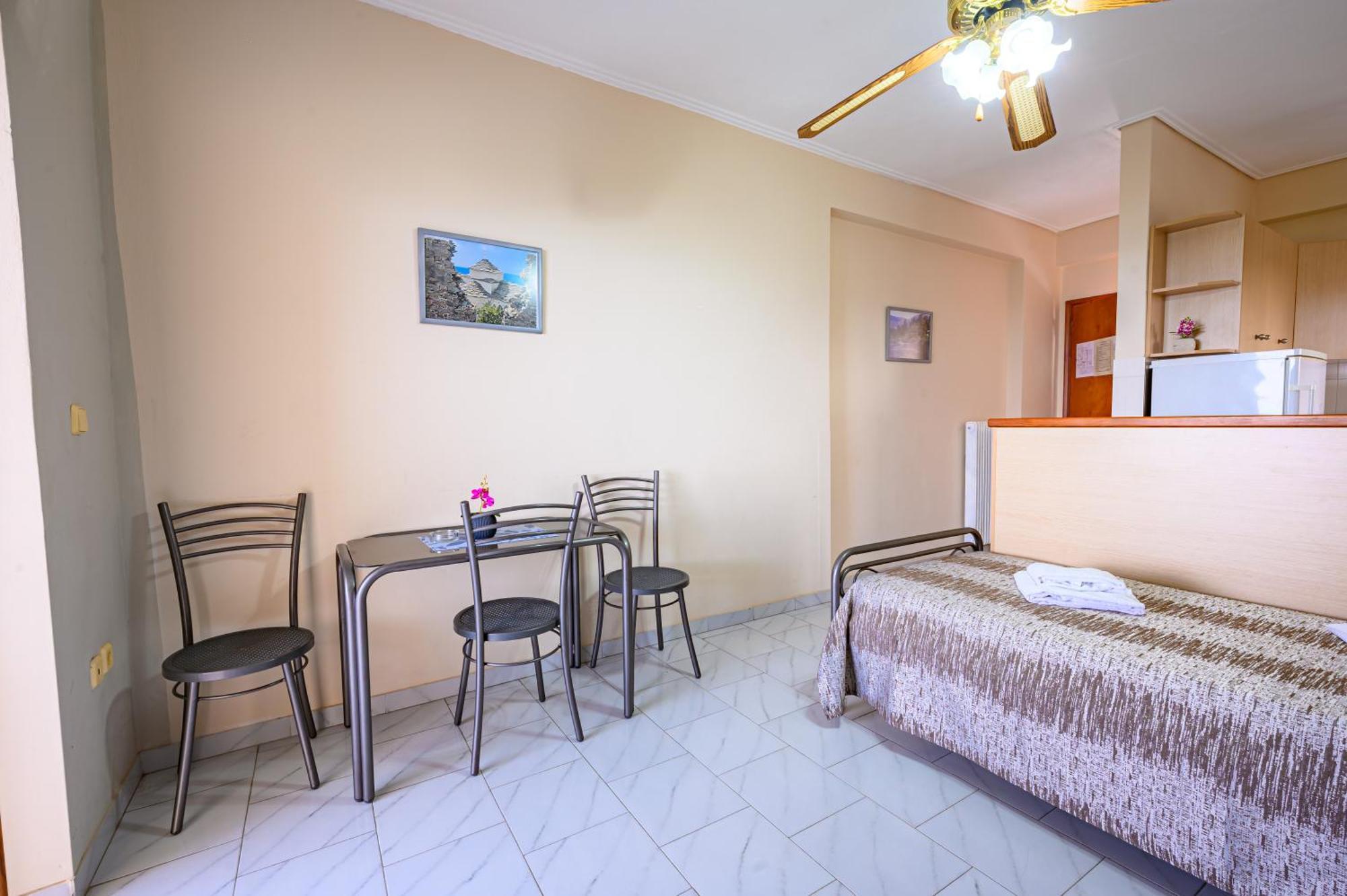 Iliahtida Apartments Rovies Extérieur photo